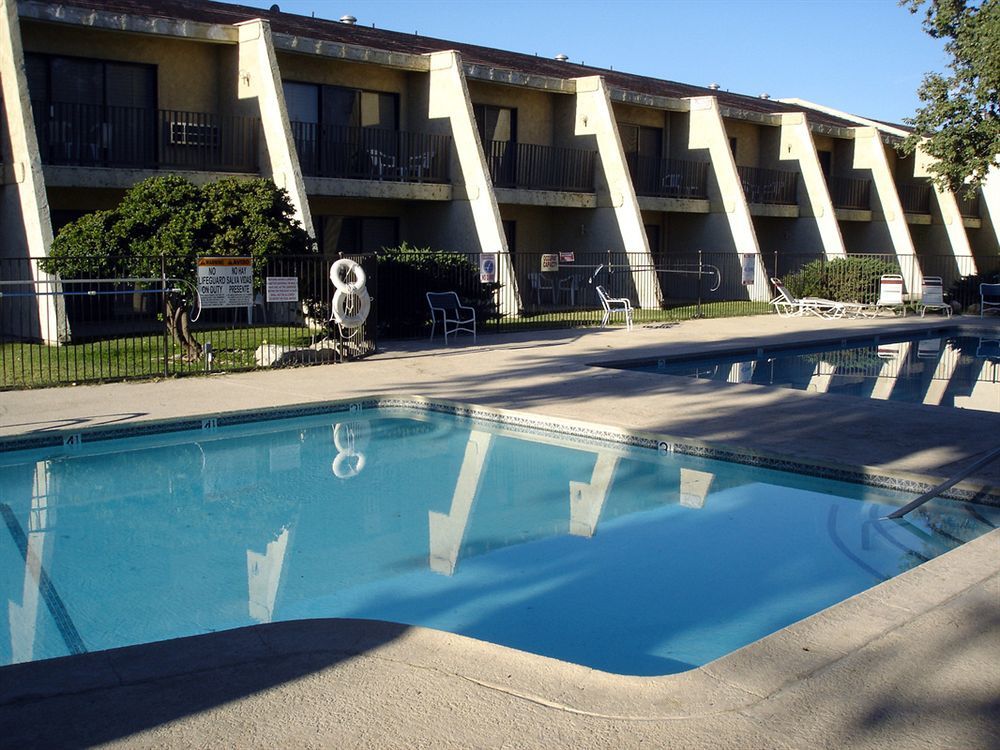 The Inn At Silver Lakes Helendale Exterior photo